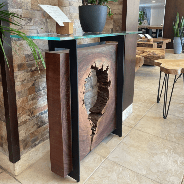 Black Yhedua Console Table